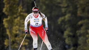 Lena Häcki-Gross liebt die kompakte Schneeunterlage in Kanada. Trotz sechs Strafrunden reicht es dank starker Laufleistung noch zu Platz 10