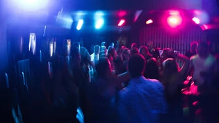 «zMami tanzt»: Der «Viva Club» in Chur veranstaltet eine Party für Eltern. 